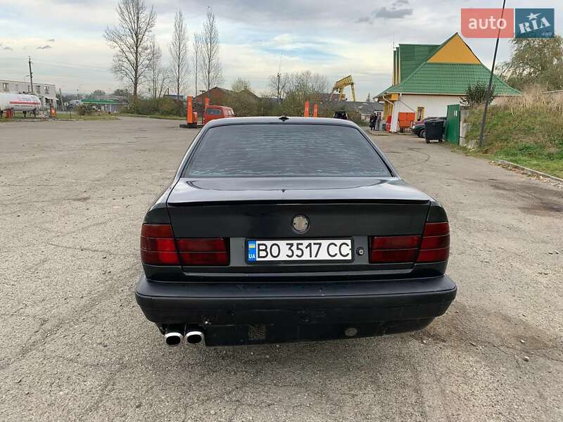 Седан BMW 5 Series 1993 в Вижнице