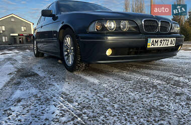 Седан BMW 5 Series 2002 в Звягеле