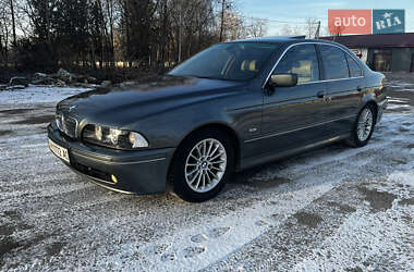 Седан BMW 5 Series 2002 в Звягеле