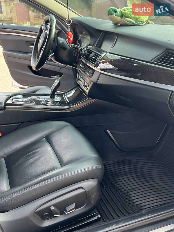 Седан BMW 5 Series 2014 в Кривом Роге