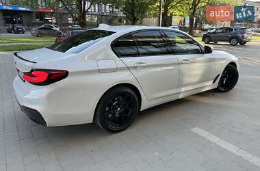 Седан BMW 5 Series 2020 в Ужгороді