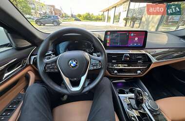 Седан BMW 5 Series 2020 в Ужгороді