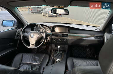 Седан BMW 5 Series 2004 в Летичеве