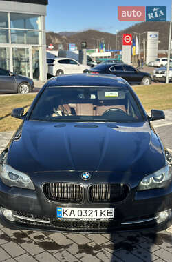 Седан BMW 5 Series 2012 в Мукачево