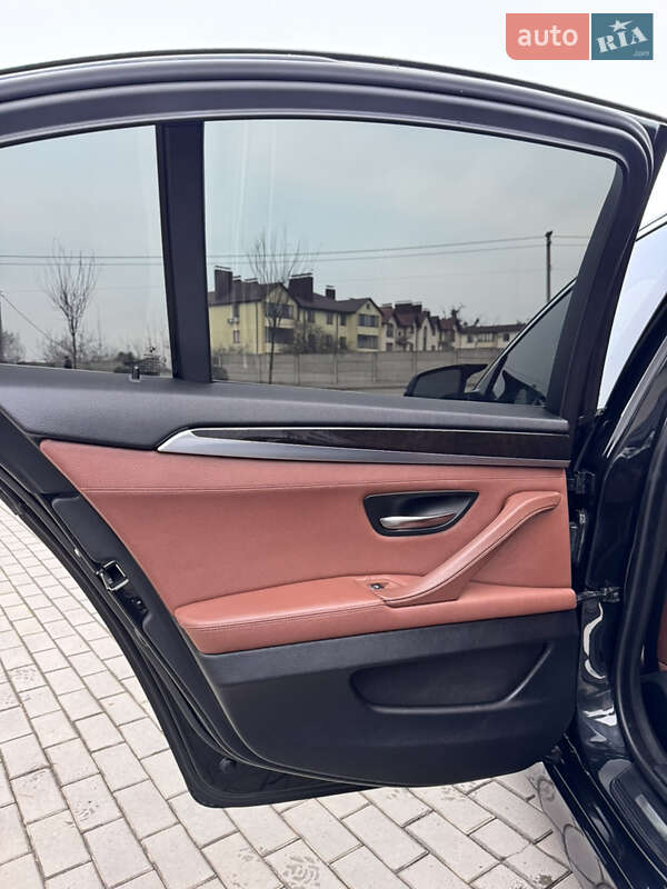 Седан BMW 5 Series 2014 в Києві фото 19 Седан BMW 5 Series 2014 в Києві