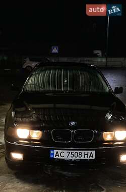 Седан BMW 5 Series 1997 в Володимирі