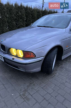 Седан BMW 5 Series 1996 в Львові