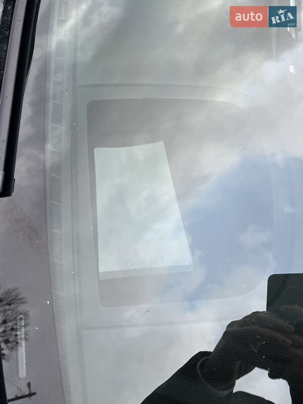 Седан BMW 5 Series 2012 в Львові фото 33 Седан BMW 5 Series 2012 в Львові