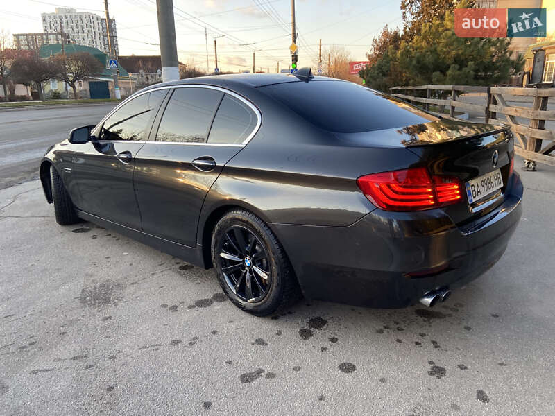 Седан BMW 5 Series 2015 в Кропивницькому