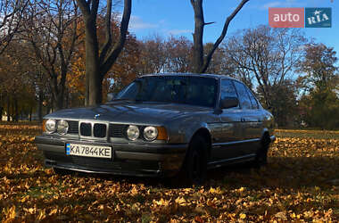 Седан BMW 5 Series 1988 в Кропивницькому