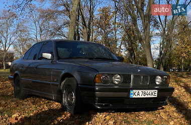 Седан BMW 5 Series 1988 в Кропивницькому