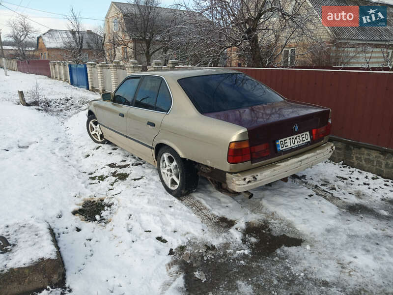 Седан BMW 5 Series 1990 в Ружине фото 2 Седан BMW 5 Series 1990 в Ружине