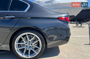 Седан BMW 5 Series 2017 в 