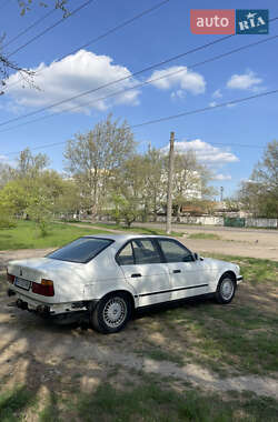 Седан BMW 5 Series 1991 в Миколаєві