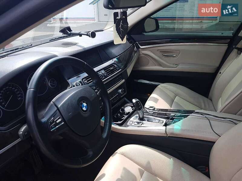 Седан BMW 5 Series 2012 в Запоріжжі