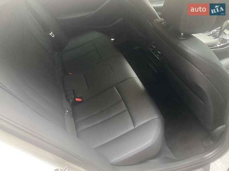 Седан BMW 5 Series 2017 в Львове фото 15 Седан BMW 5 Series 2017 в Львове