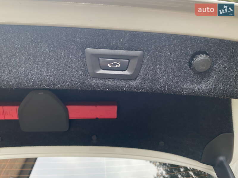 Седан BMW 5 Series 2017 в Львове фото 28 Седан BMW 5 Series 2017 в Львове