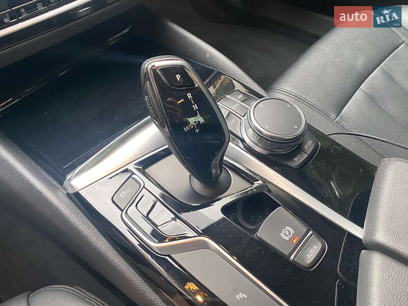 Седан BMW 5 Series 2017 в Львове фото 30 Седан BMW 5 Series 2017 в Львове