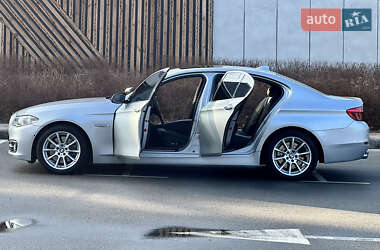 Седан BMW 5 Series 2015 в 