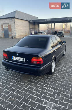 Седан BMW 5 Series 1999 в Баре