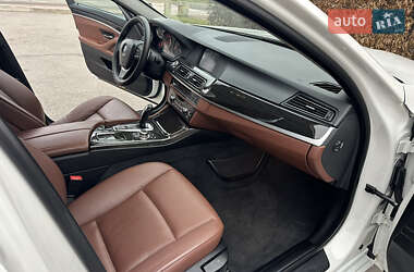 Седан BMW 5 Series 2010 в 