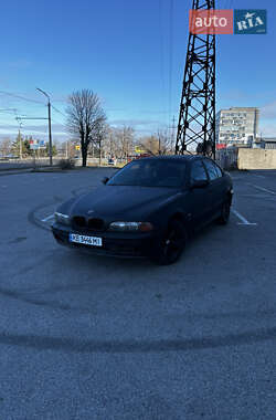 Седан BMW 5 Series 2001 в Дніпрі