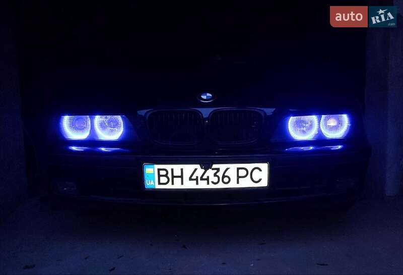 Седан BMW 5 Series 2000 в Одесі