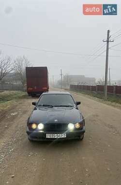 Седан BMW 5 Series 1995 в Тячеві