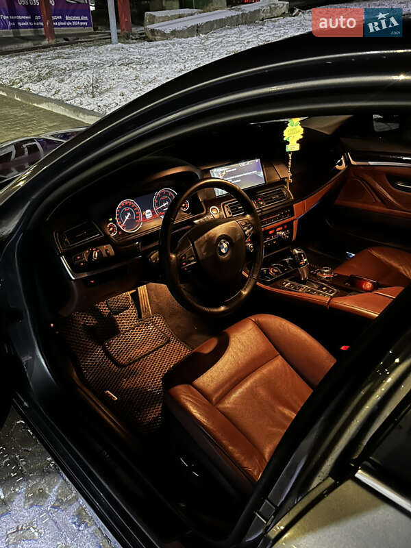 Седан BMW 5 Series 2013 в Львове