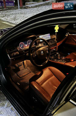 Седан BMW 5 Series 2013 в 