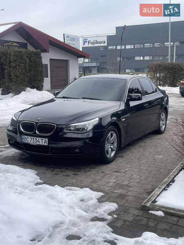 Седан BMW 5 Series 2005 в Львові