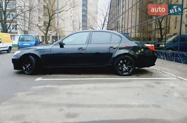 Седан BMW 5 Series 2004 в Киеве