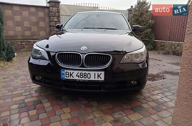 Седан BMW 5 Series 2005 в Вараші