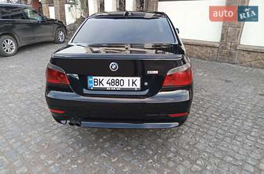 Седан BMW 5 Series 2005 в Вараші