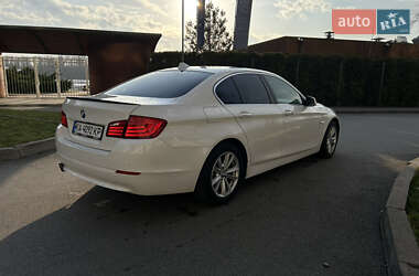 Седан BMW 5 Series 2012 в 