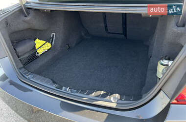 Седан BMW 5 Series 2013 в 