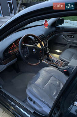 Седан BMW 5 Series 2002 в 