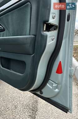 Седан BMW 5 Series 2001 в 