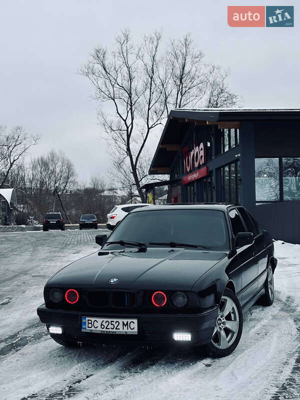 Седан BMW 5 Series 1995 в Косові