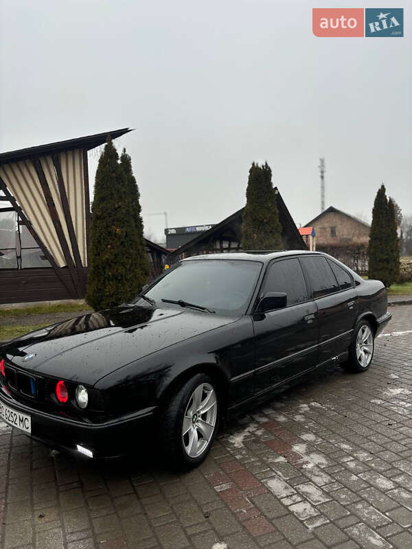 Седан BMW 5 Series 1995 в Косові