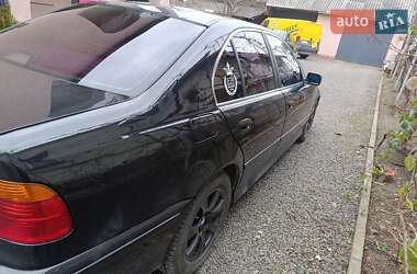 Седан BMW 5 Series 2001 в Мукачевому