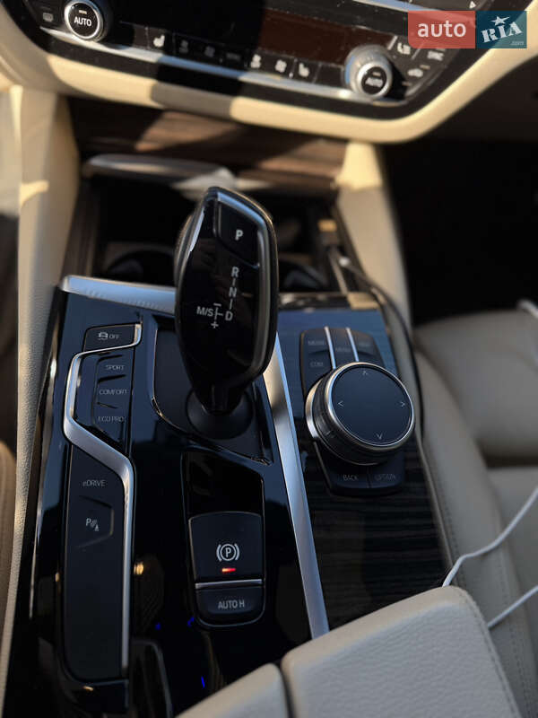 Седан BMW 5 Series 2018 в Львові