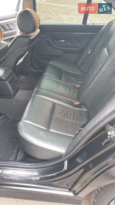 Седан BMW 5 Series 2003 в Біляївці