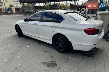 Седан BMW 5 Series 2012 в 