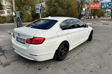 Седан BMW 5 Series 2012 в 