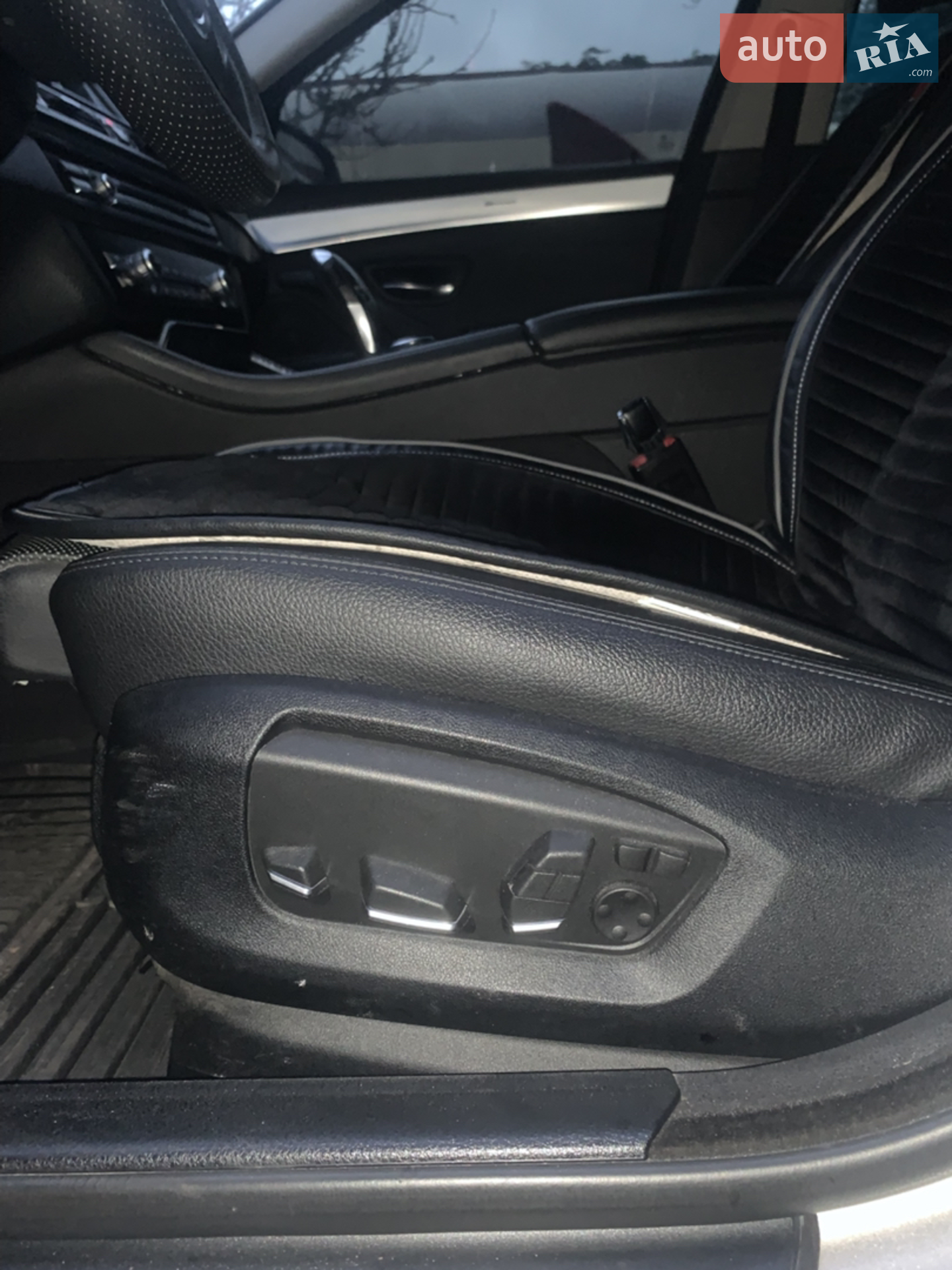 2013 BMW 5er - мініатюра 12