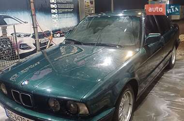 Седан BMW 5 Series 1992 в Львові