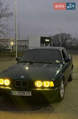 Седан BMW 5 Series 1990 в Вознесенске