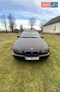 Универсал BMW 5 Series 2002 в Калуше