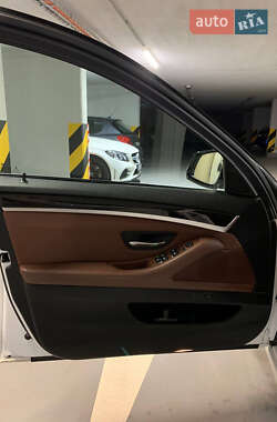 Седан BMW 5 Series 2015 в 